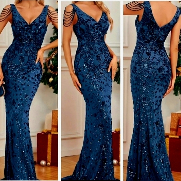 Peacock Blue, Sequined, V Neck, Sleeveless, Backless, Fringe, Mermaid… - Picture 1 of 16